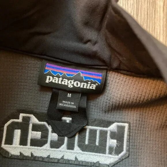 Patagonia Men's Black Wind Breaker Jacket with Twitch Logo Size M NWOT - Picture 4 of 10